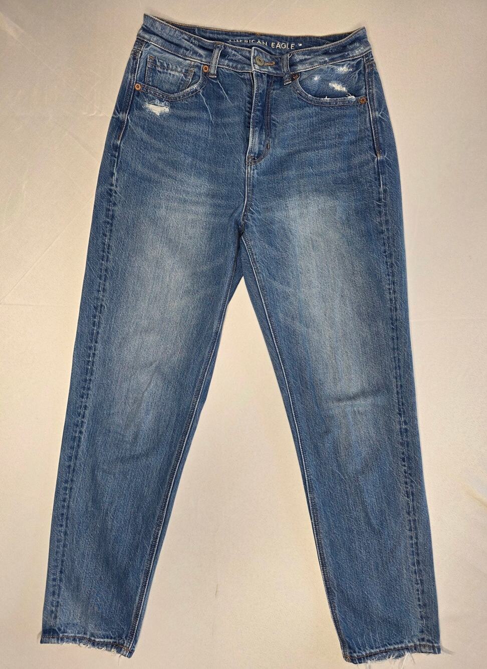 American Eagle Mom Jeans Size 4